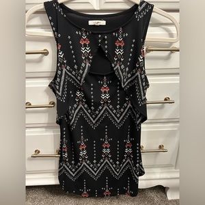 Women’s Sleeveless Blouse